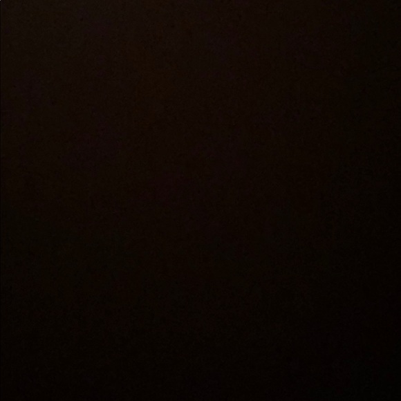 Meet your Posher, Lauren - Picture 1 of 1